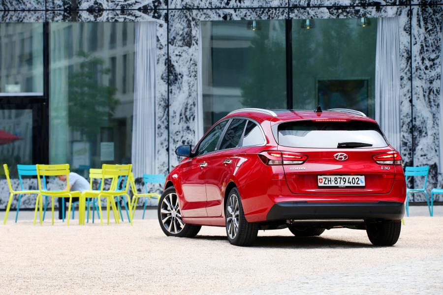  Hyundai i30 Wagon (PD) 2017 года  (WW) (фото 45 из 45)